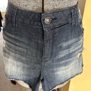 Women’s guess jeans skirt, size 32